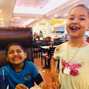 Meet your Posher, Crystal